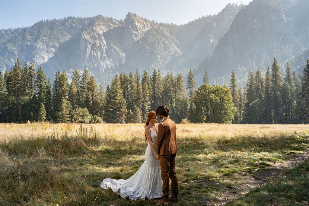 couple eloping in yosemite during fall