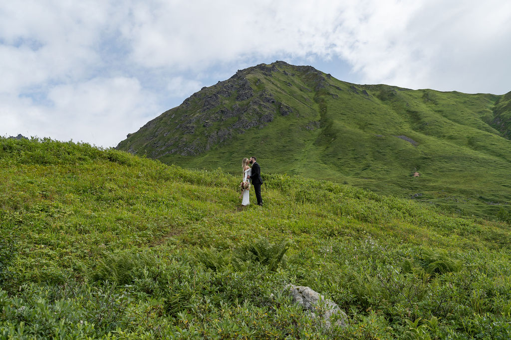 couple kissing before reading their vows