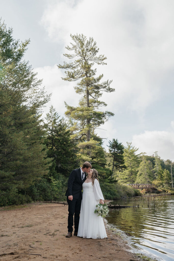 bride and groom kissing 