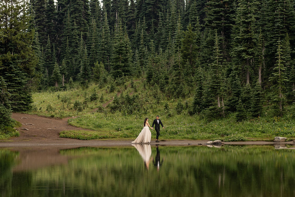 picture of the newlyweds kissing 