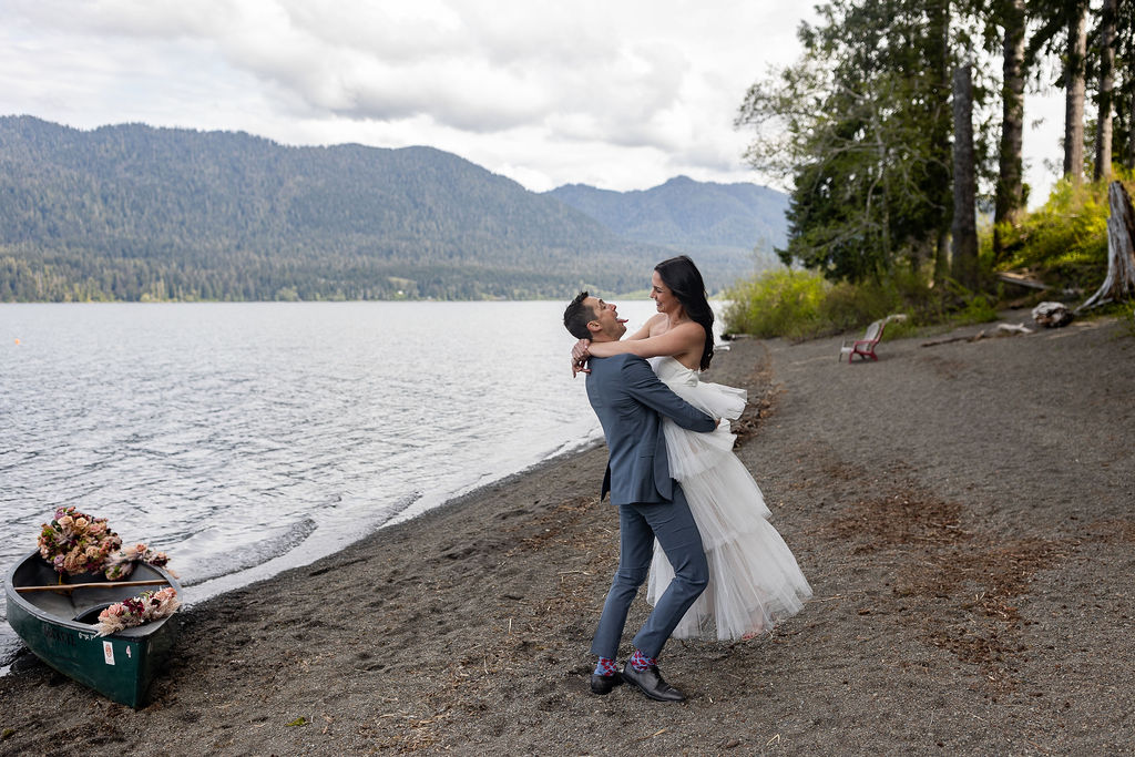 couple dancing after their romantic vow renewal 