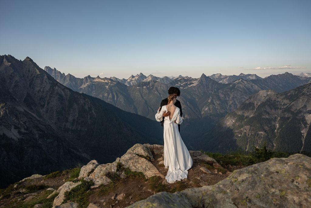 couple at their elopement in north cascades