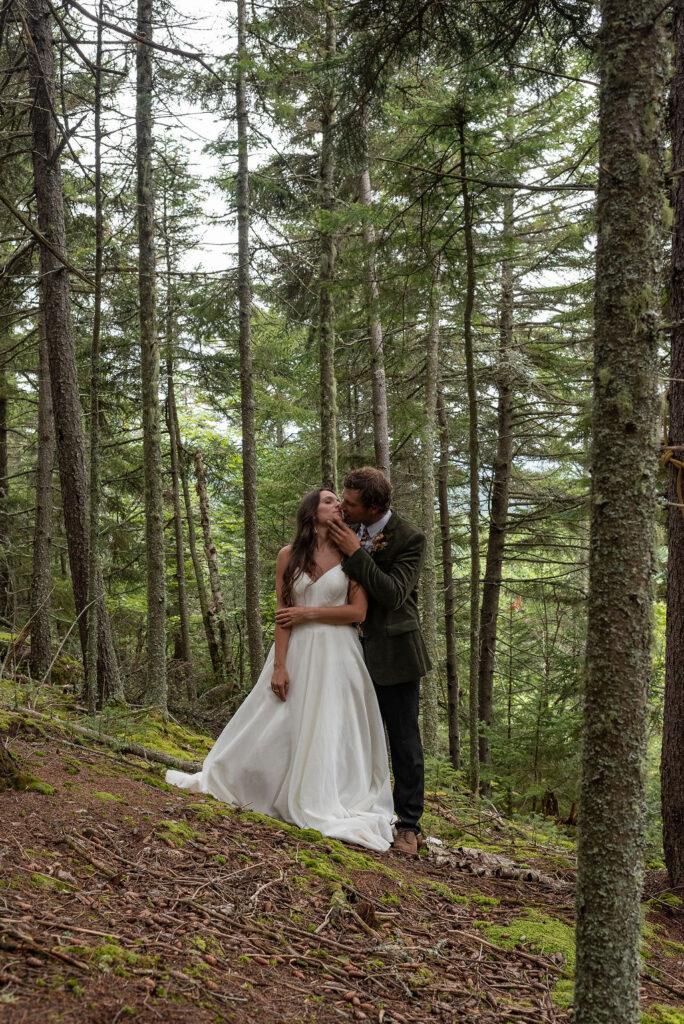 picture of the newlyweds hugging during their photoshoot