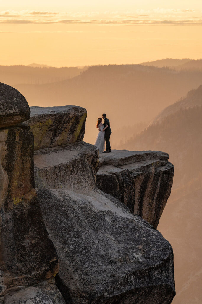 stunning golden hour photoshoot in taft point