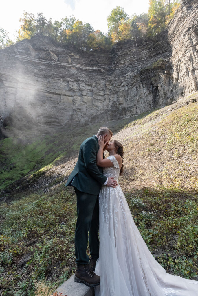 cute picture of the newlyweds kissing