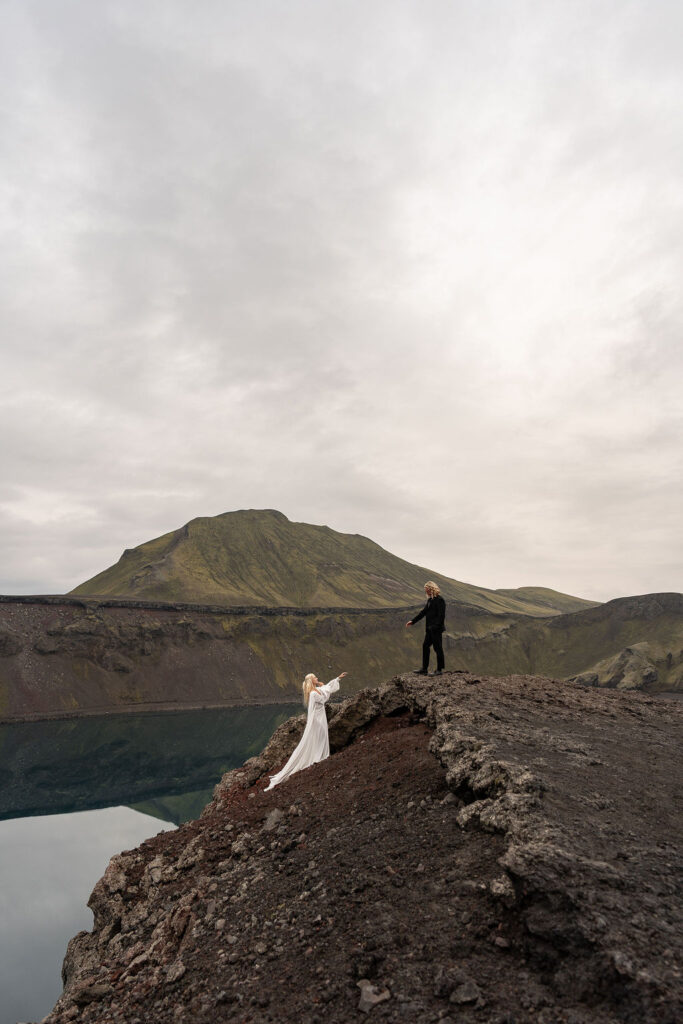 Stunning picture of the bride and groom