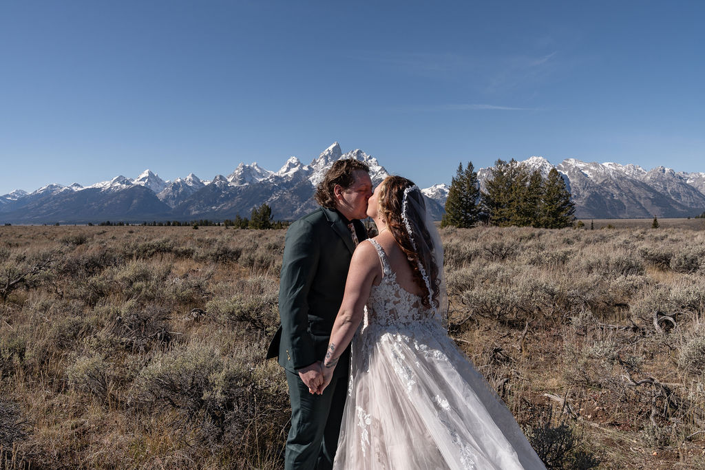 Where to Elope in GTNP: Stunning Wyoming Spots for Your Dream Mountain Elopement